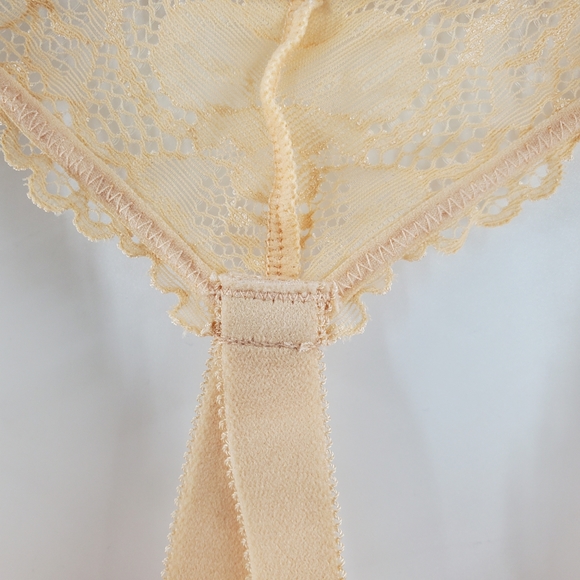 NWT Fenty lace bra cream color crossback size 1X - Picture 5 of 16